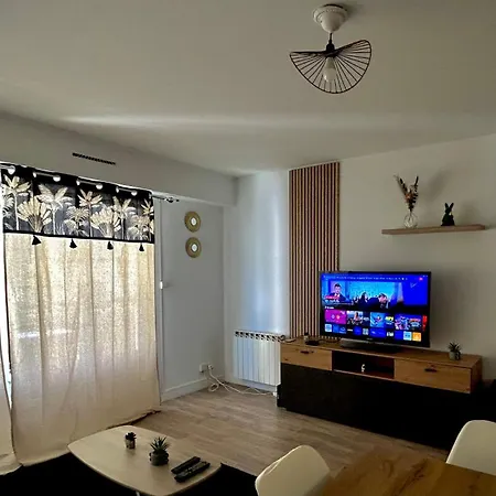 T3 Cosy Coeur Aix Les Bains Avec 2 Balcons Экс-ле-Бен